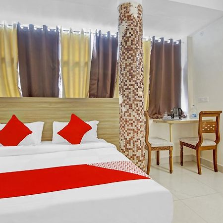 Oyo Flagship 80772 Hotel The Grand Rdc Ghaziabád Exteriér fotografie
