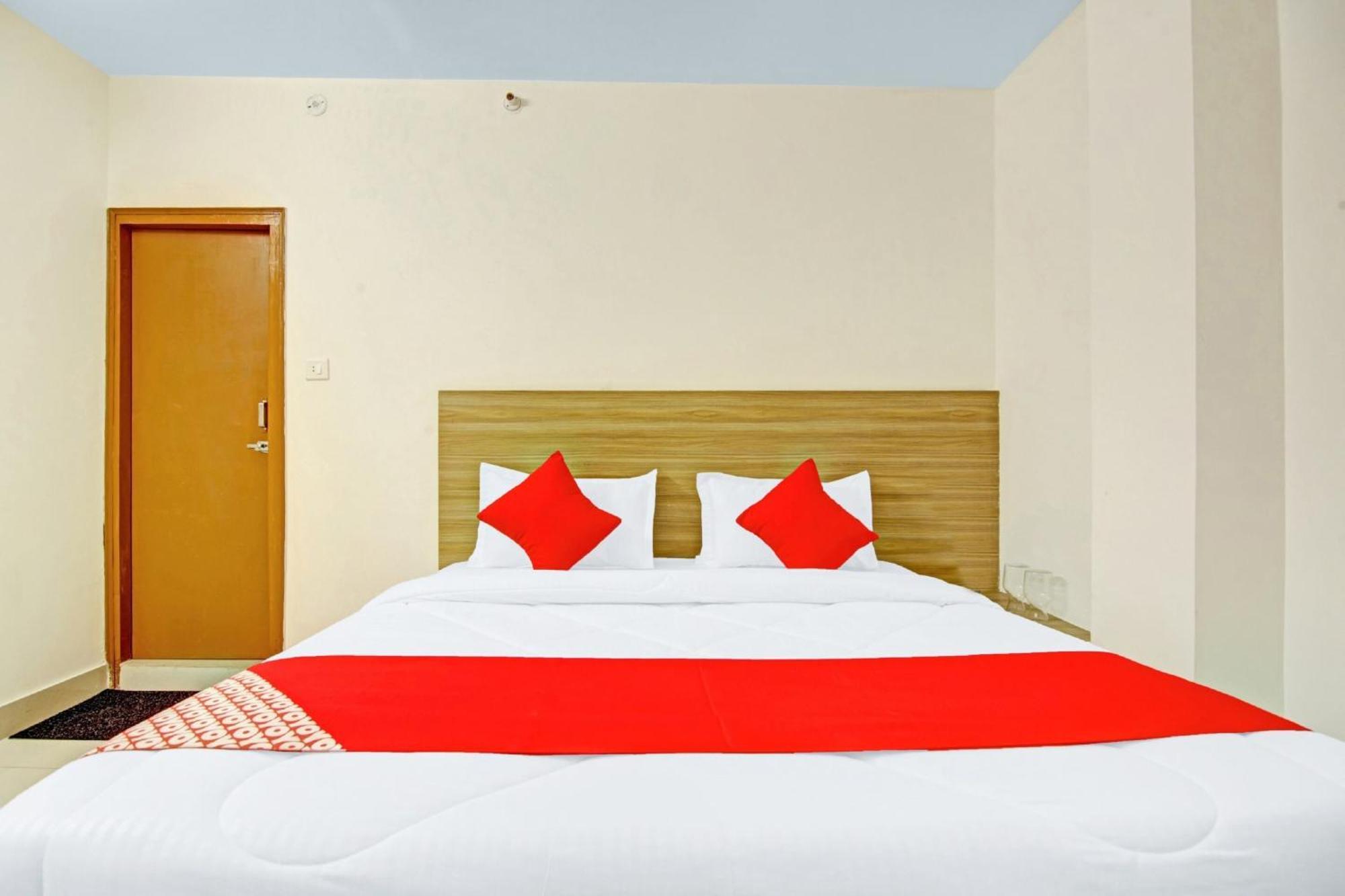 Oyo Flagship 80772 Hotel The Grand Rdc Ghaziabád Exteriér fotografie